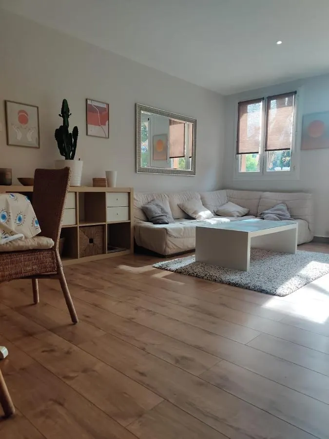 T2 Rouviere Calme Sejour Marseillais Proches Calanques Apartment Marseille 0*,  France
